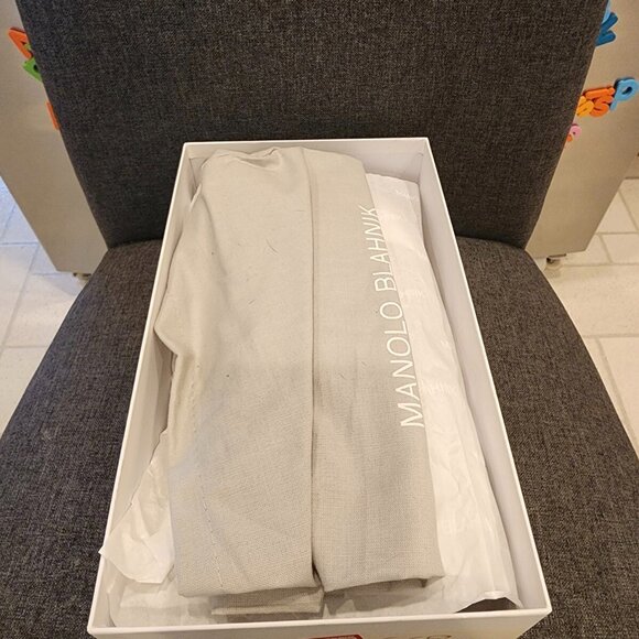 MANOLO BLAHNIK Lisa Pump Suede Stiletto 39 70mm Heel - Picture 2 of 6